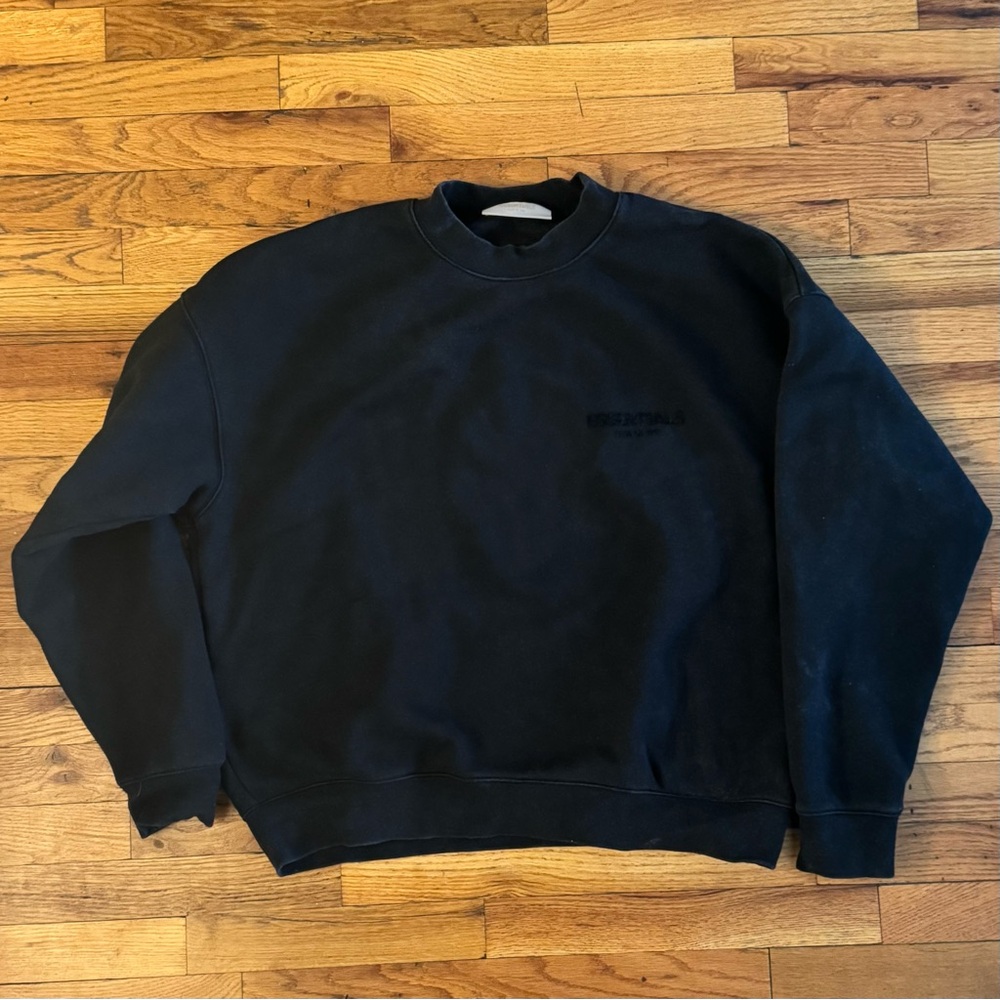 Essentials FEAR OF GOD Black Men's Crewneck Fleece Sweater